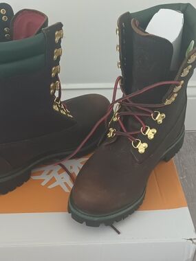 Timberland Brown Leather Hiking Boots with Green Collar and Red Laces